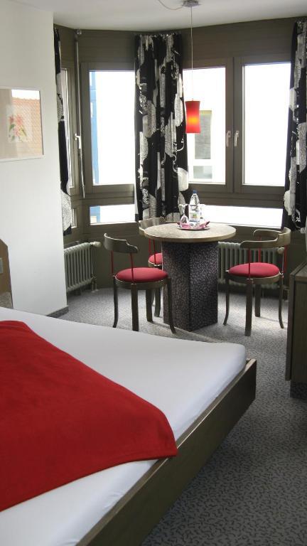 Hotel Am Schlossberg Böblingen Chambre photo